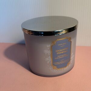 White Barn Bath & Body Works Candle -  Eucalyptus Snowfall